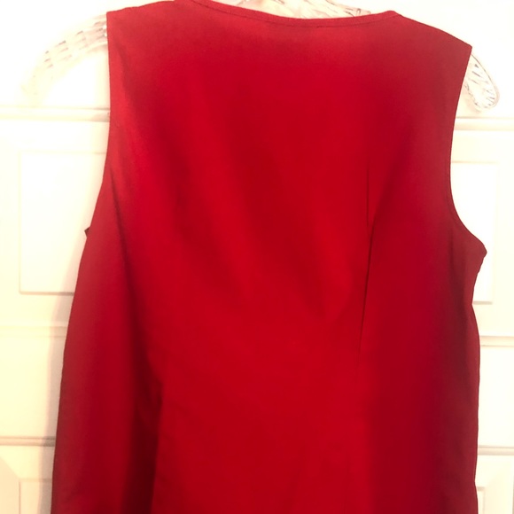 Red Sleeveless Blouse - Picture 2 of 3